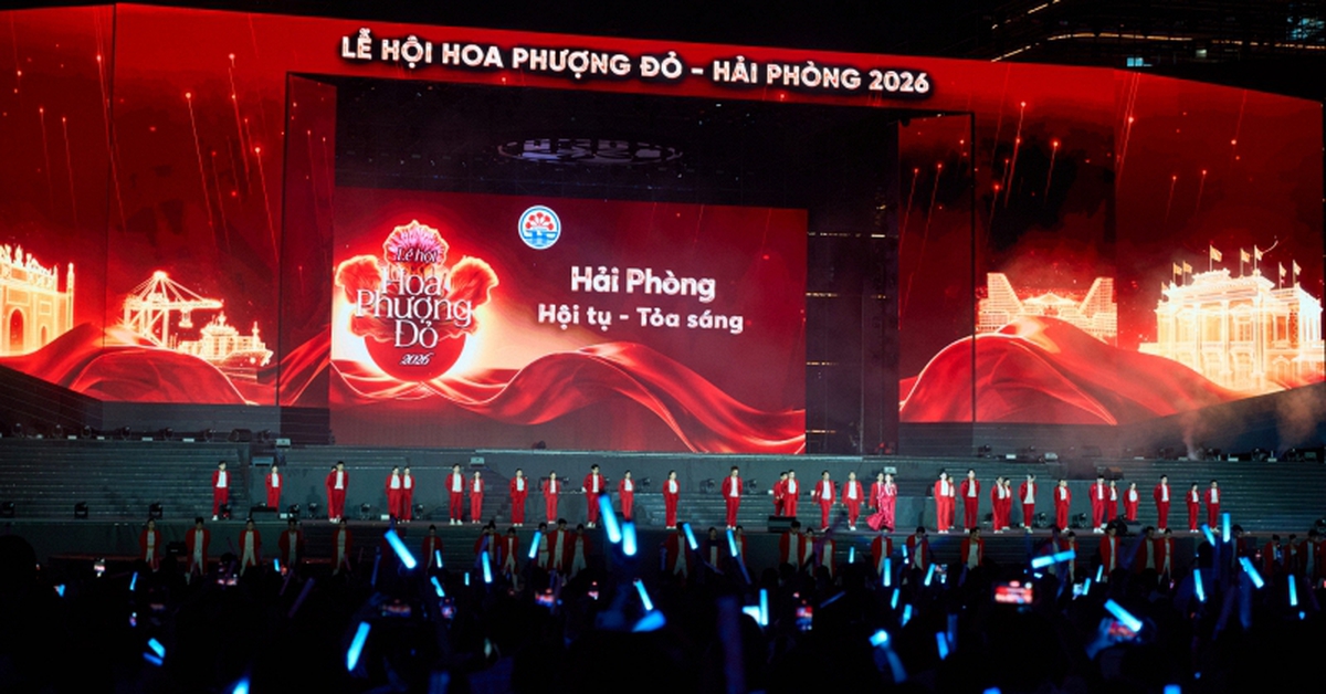 Ấn tượng cách Vietnamshow tái hiện khí chất thành phố Cảng trong khai mạc Lễ hội Hoa Phượng Đỏ - Hải Phòng 2026