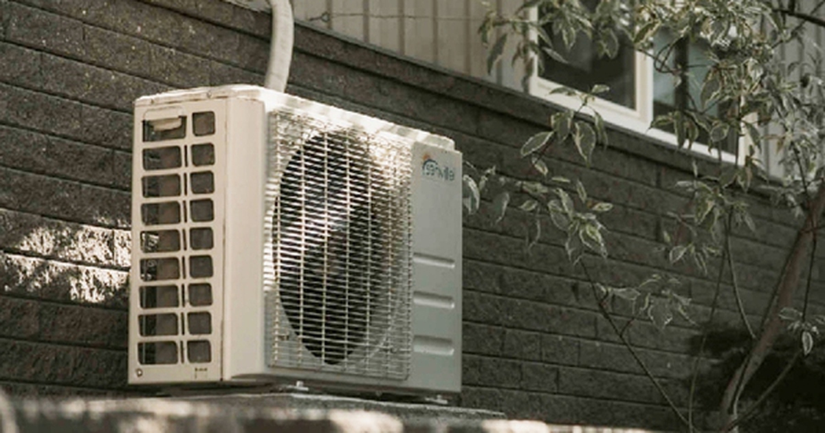 Thành phố tặng máy điều hòa miễn phí cho người cao tuổi thu nhập thấp