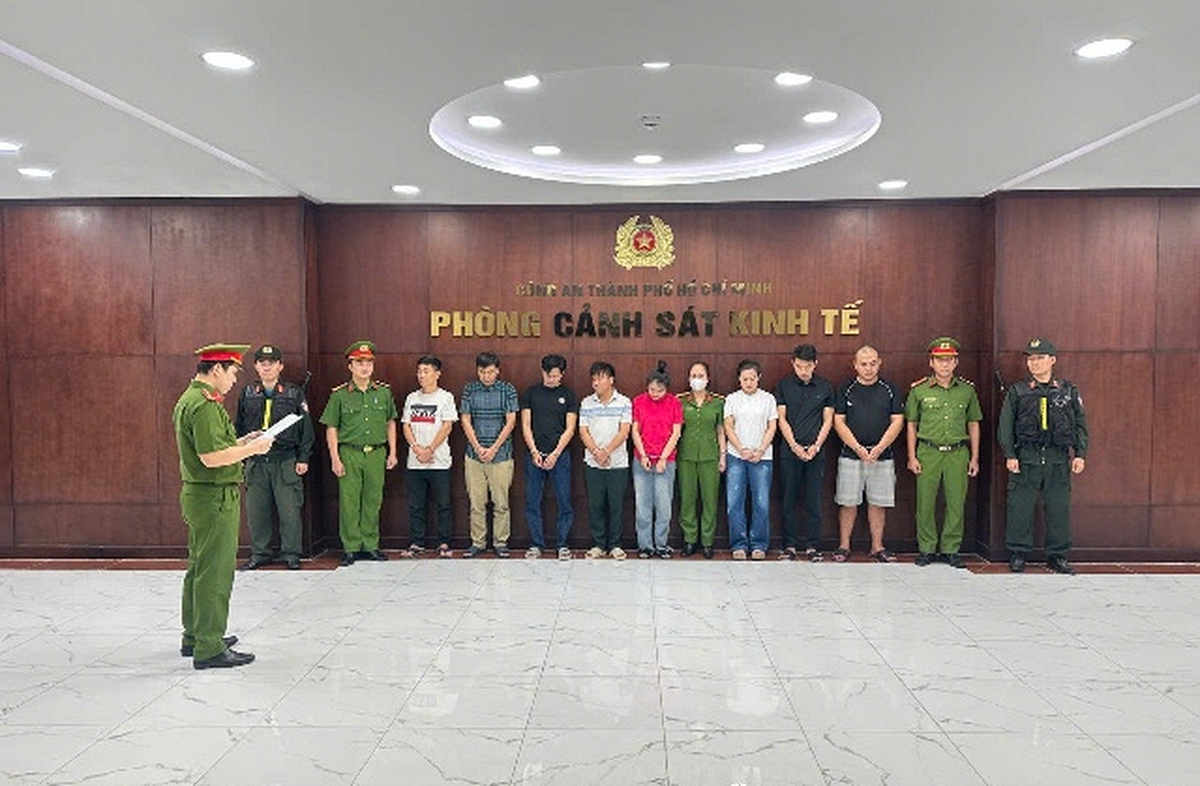 Khởi tố chủ cơ sở Phan Dương Khánh Ly SN 1992 và nhiều cán bộ kiểm lâm