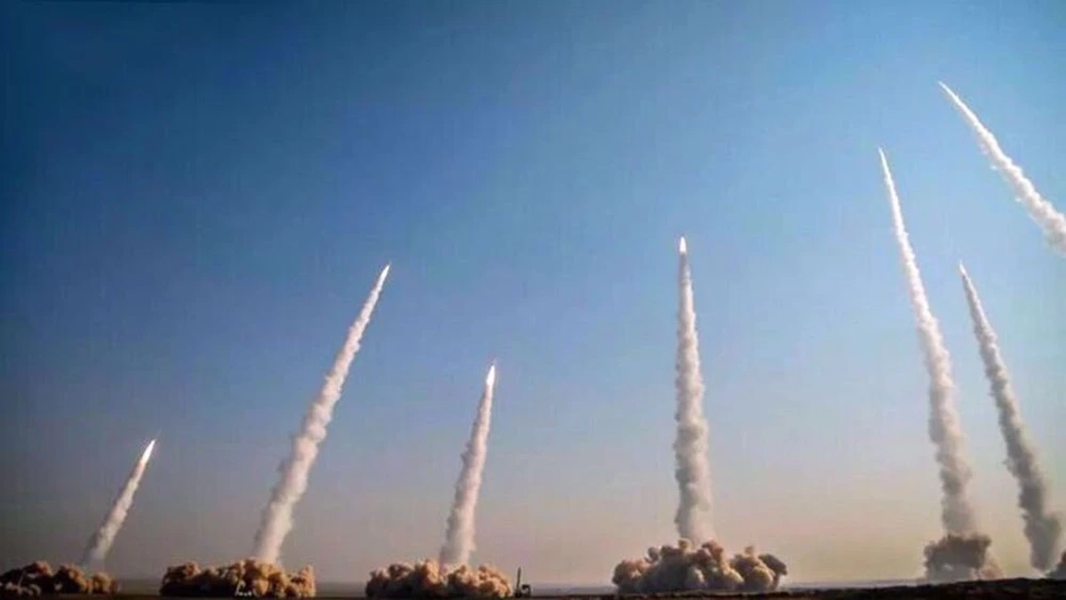 Mỹ tấn công Iran trả đũa vụ trực thăng Apache, Tehran lập tức đáp trả