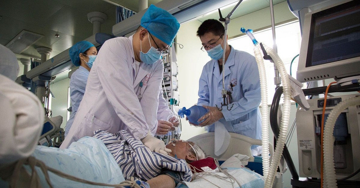 Bỏ nước ngọt để uống 1 loại nước "lành mạnh hơn", người đàn ông 28 tuổi bất ngờ phải cấp cứu: "Đến muộn chút nữa có thể không qua khỏi"