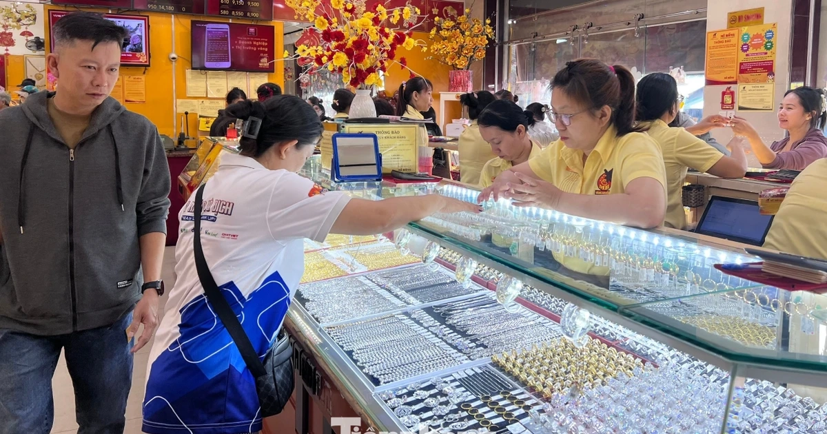 Nhiều người đang chán vàng?