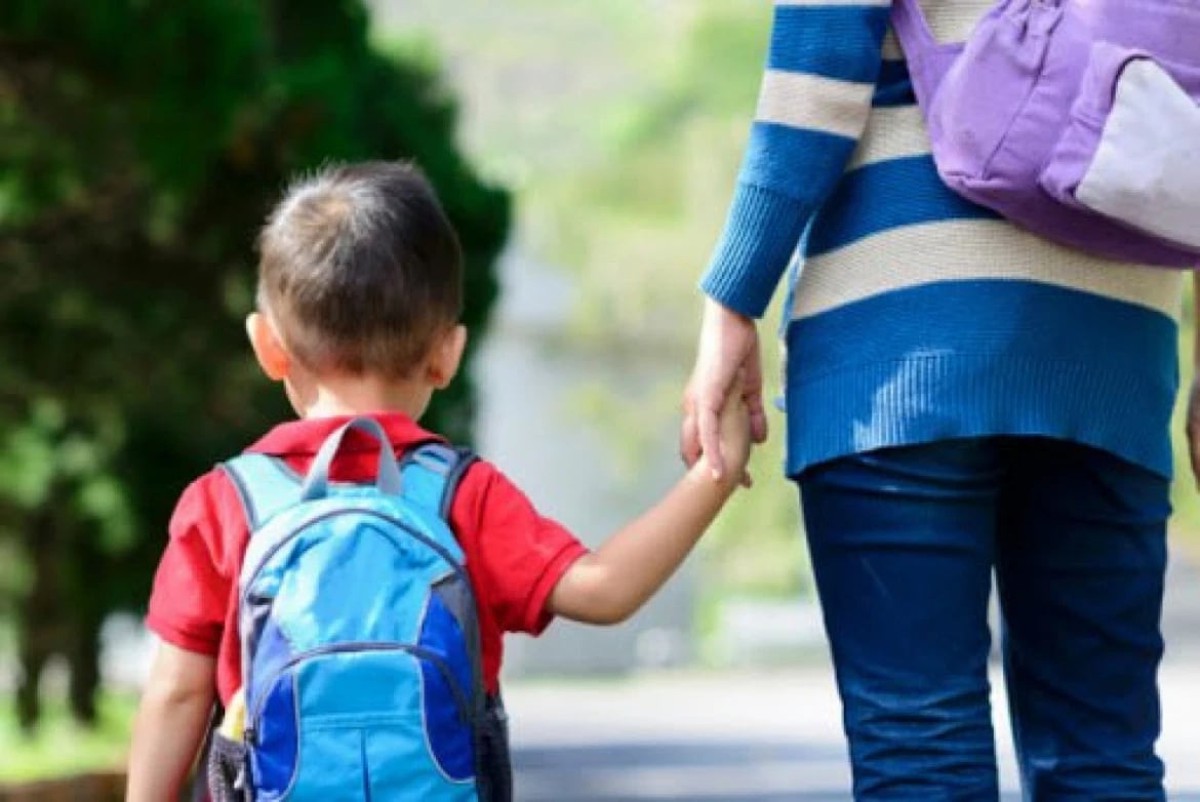 Giáo sư tâm lý nổi tiếng nói thẳng: Trẻ dưới 6 tuổi không nên học 3 kiểu lớp này, cha mẹ dễ tốn tiền vô ích