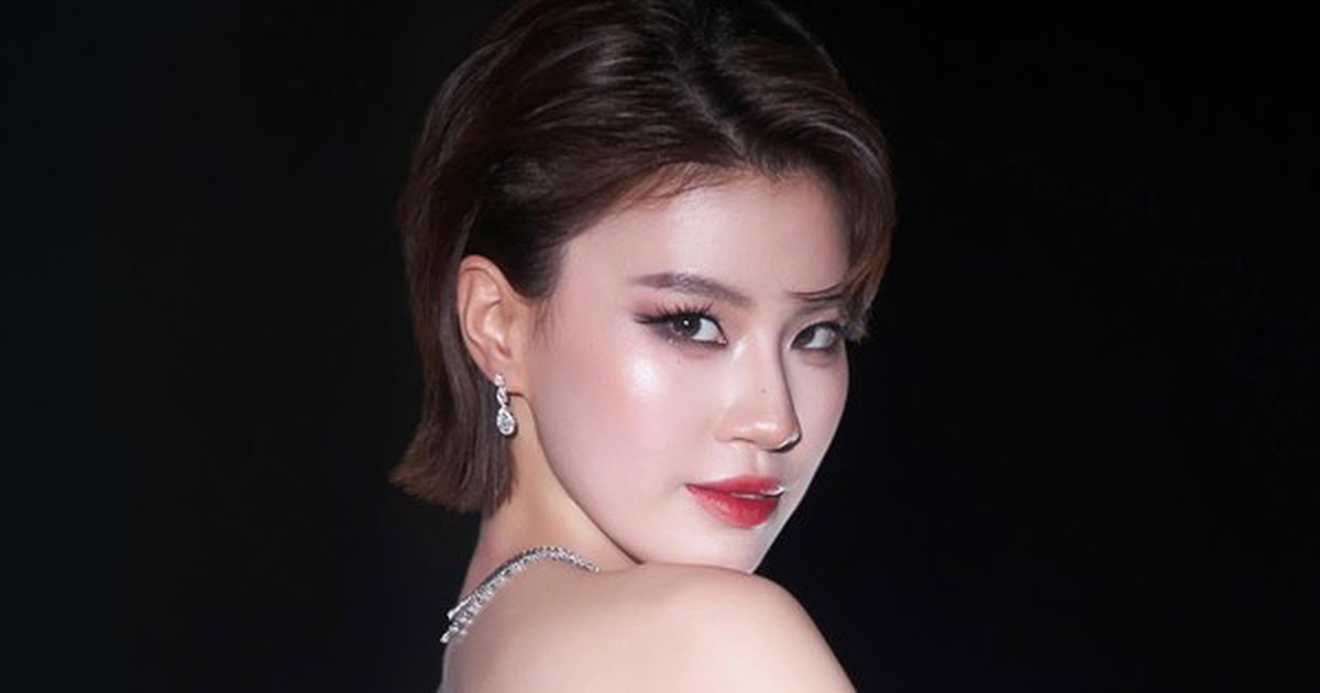 Mỹ nhân Việt trăm tỷ "ế show" phải đi thi Hoa hậu, sắc vóc lột xác nhận không ra