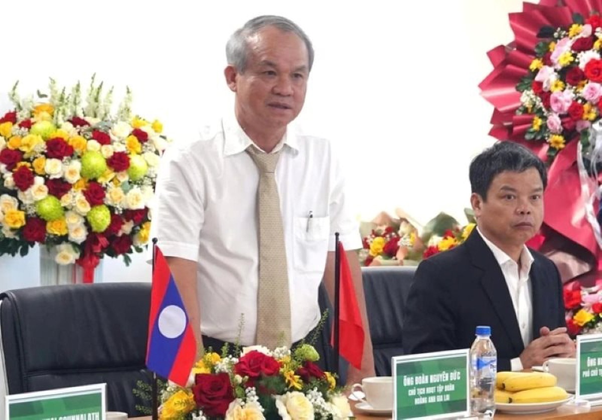 Thêm một đội bóng mang tên HAGL của Bầu Đức xuất hiện ở Lào