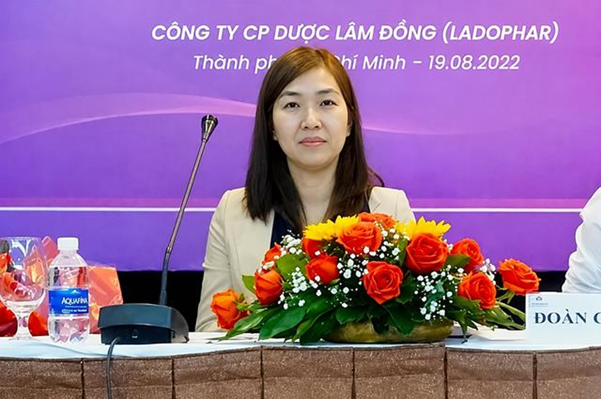 Đang làm Tổng Giám đốc bất ngờ bị sa thải, người phụ nữ đòi bồi thường 2 tỷ, toà phán quyết ra sao?