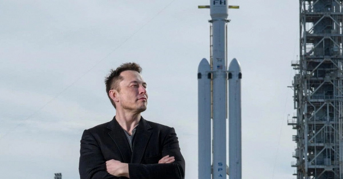 Elon Musk phải đếm tiền trong 31.700 năm mới xong