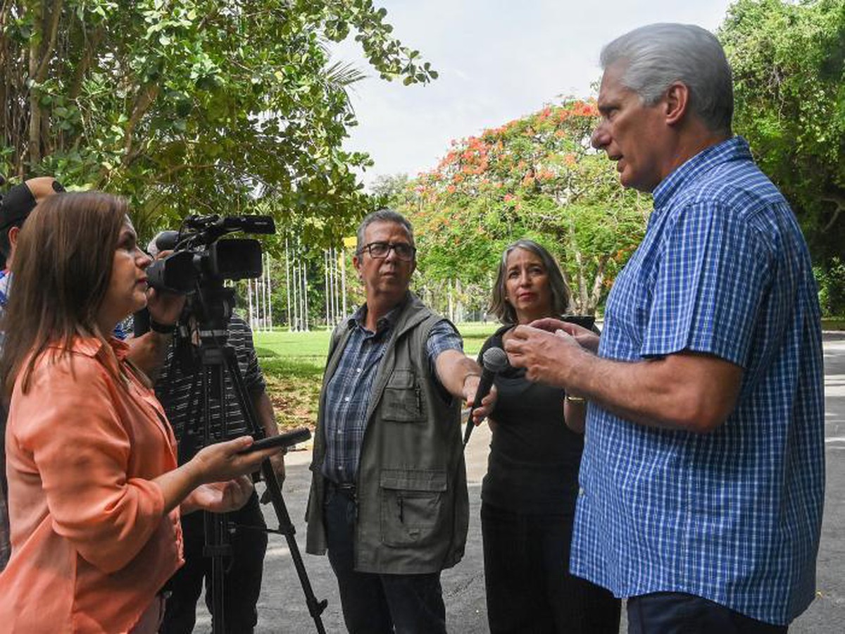 "Đây là thời điểm cần thiết phải thay đổi": Chủ tịch Cuba bất ngờ công bố "đại cải cách"