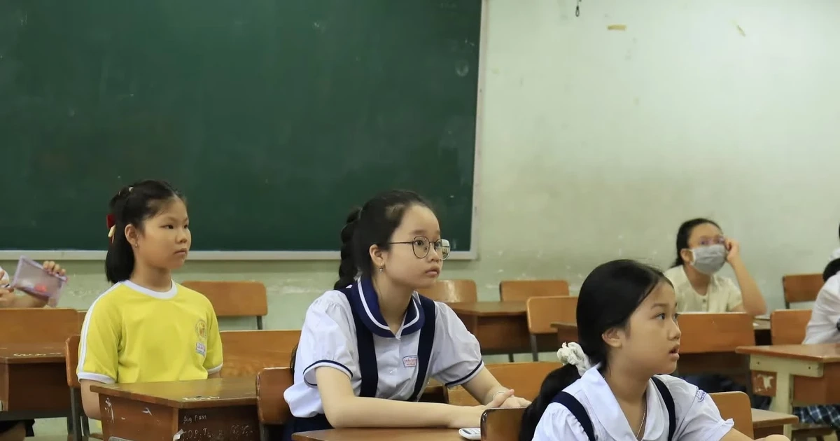 1 chọi 12 vào lớp 6 trường "hot" nhất TPHCM