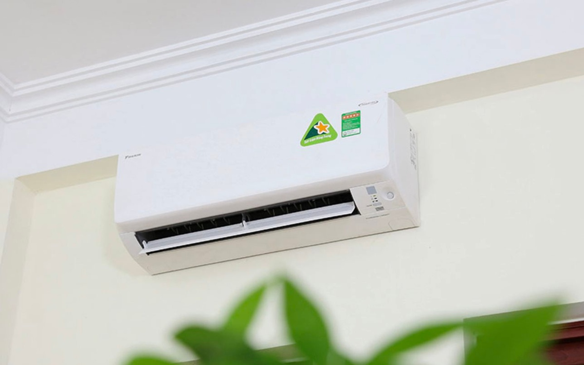 Không phải cứ bật điều hòa 26 độ C là tiết kiệm điện, EVN gợi ý mức nhiệt phù hợp vào ban ngày và ban đêm