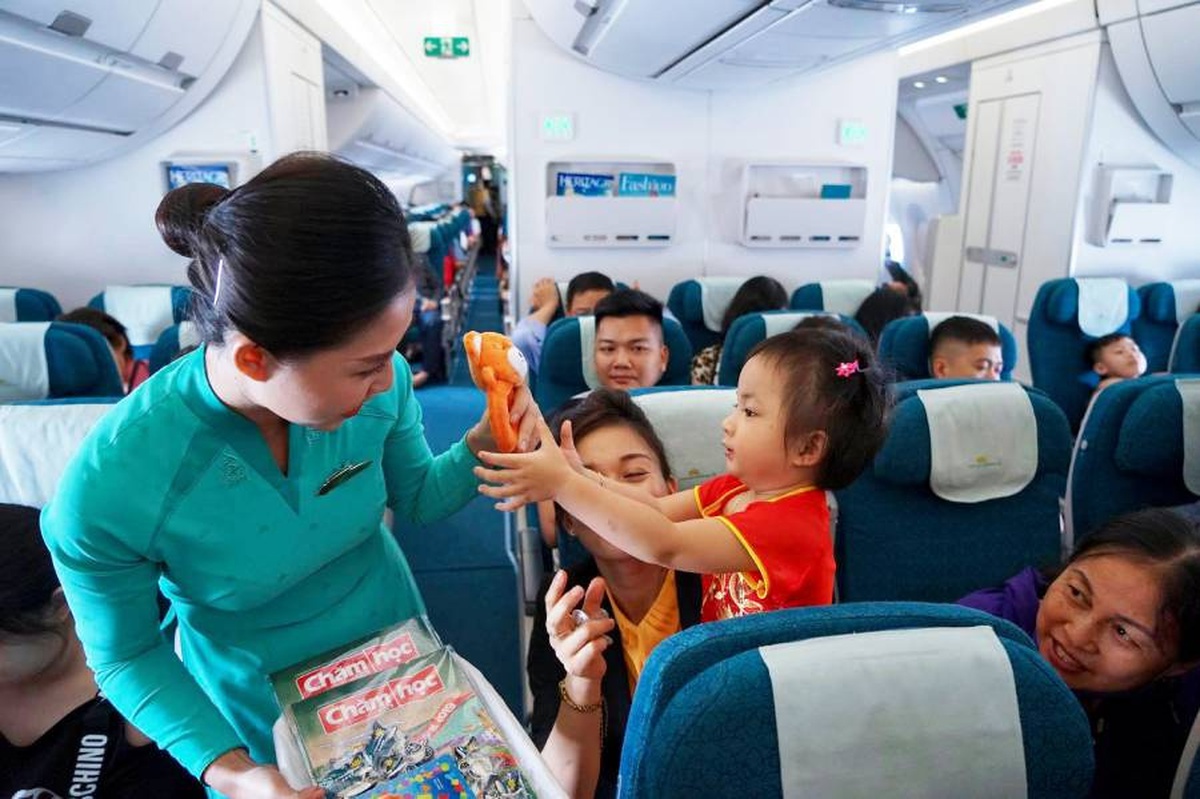 Gia đình có trẻ em cần chú ý: Quy định mới khi mua vé máy bay của Vietnam Airlines