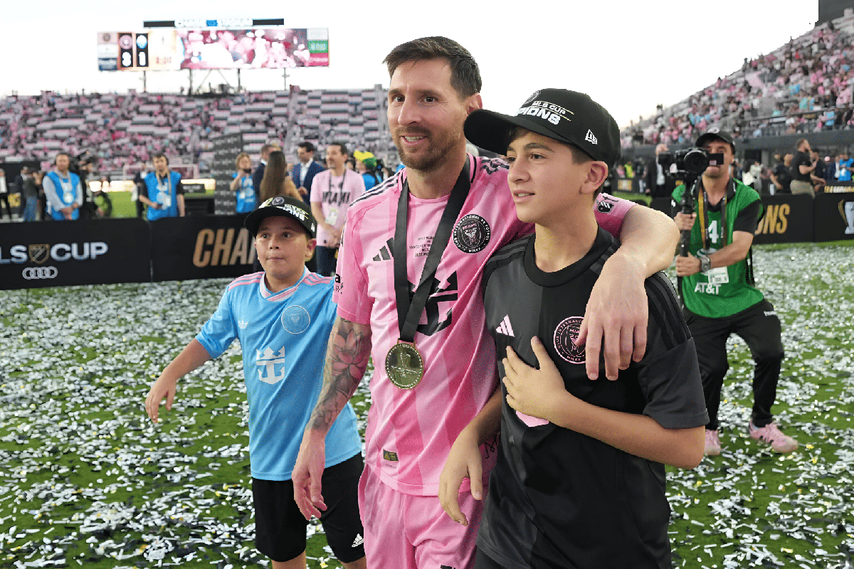 Messi dạy con thế nào: Không điện thoại, không áp lực, tiết lộ điều không muốn các con giống mình