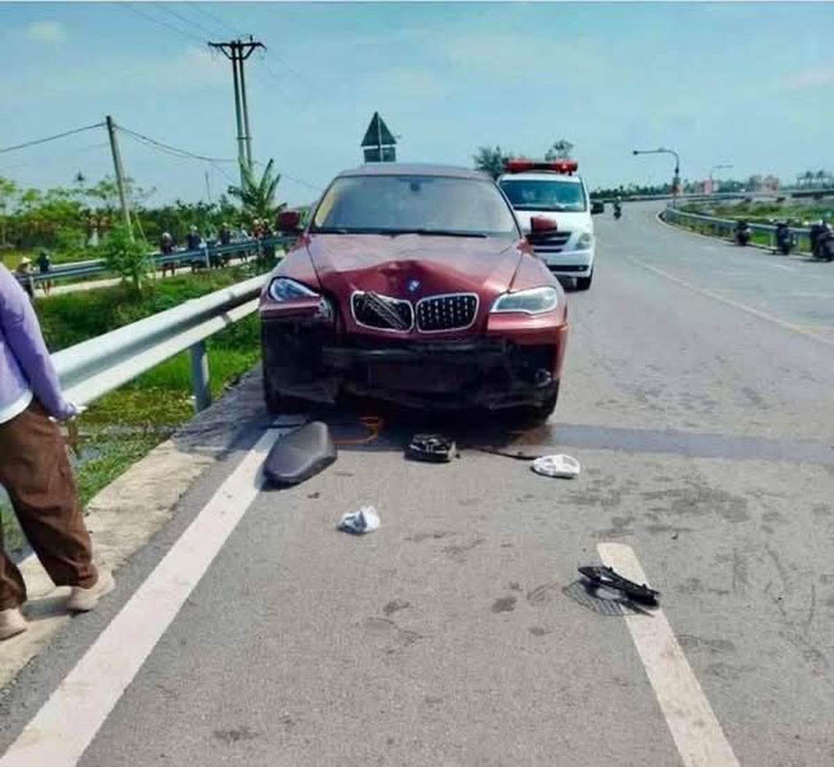 Tài xế ô tô gây tai nạn giao thông rồi bỏ trốn bị phạt bao nhiêu, án mức nào?