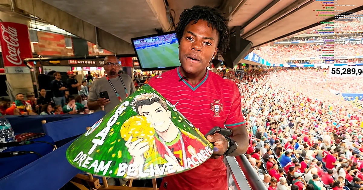 Nón lá Việt Nam bất ngờ xuất hiện ở World Cup