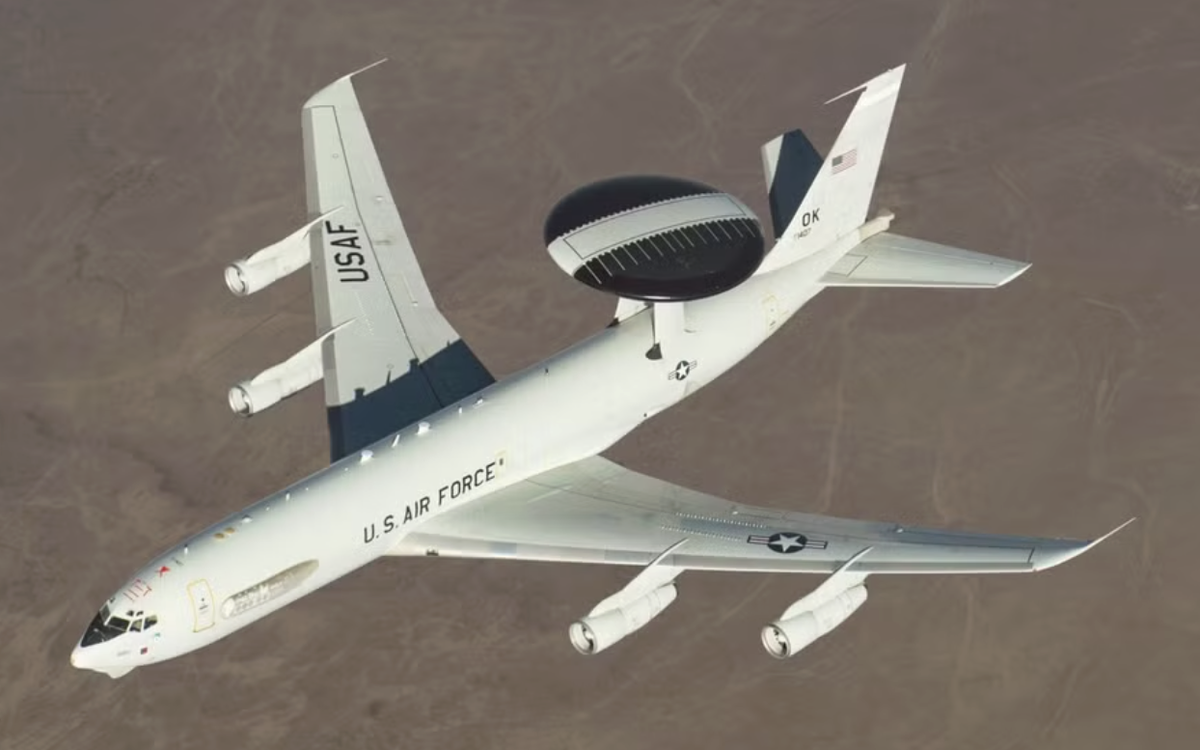 Máy bay AWACS "dễ phá hủy" sẽ bị thay thế bằng vệ tinh trang bị AI của Elon Musk