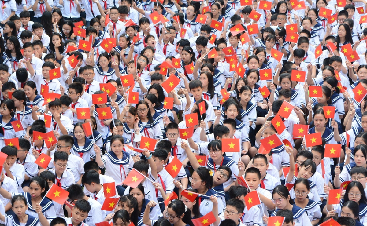 Tin vui: Từ 1/7, học sinh giỏi và học sinh xuất sắc ở địa phương này sẽ nhận mức thưởng từ 600.000 đồng - 800.000 đồng nếu đáp ứng đầy đủ điều kiện