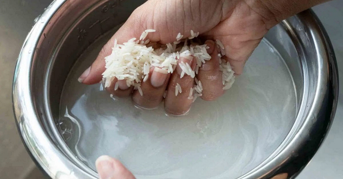 Có nhất thiết phải vo gạo trước khi nấu không? Bác sĩ cảnh báo 4 sai lầm khi vo gạo vừa bẩn vừa hại