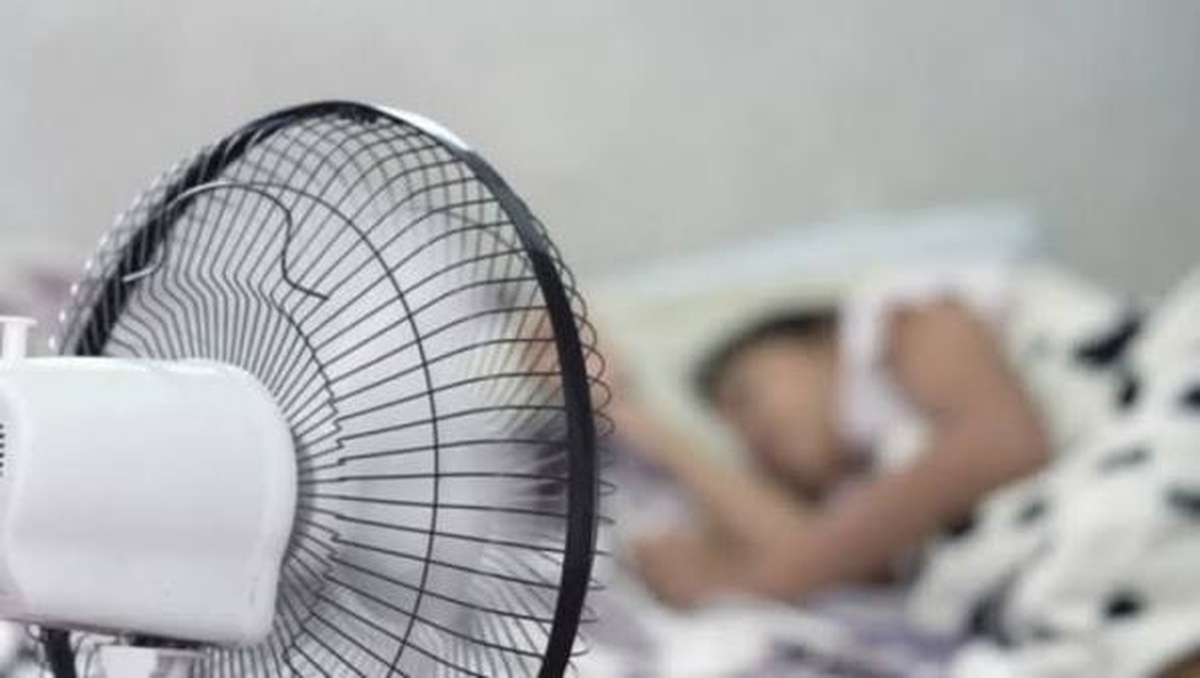 Bật quạt kiểu này không mát mà còn làm nhà nóng hơn: Nhiều người vẫn đang thực hiện