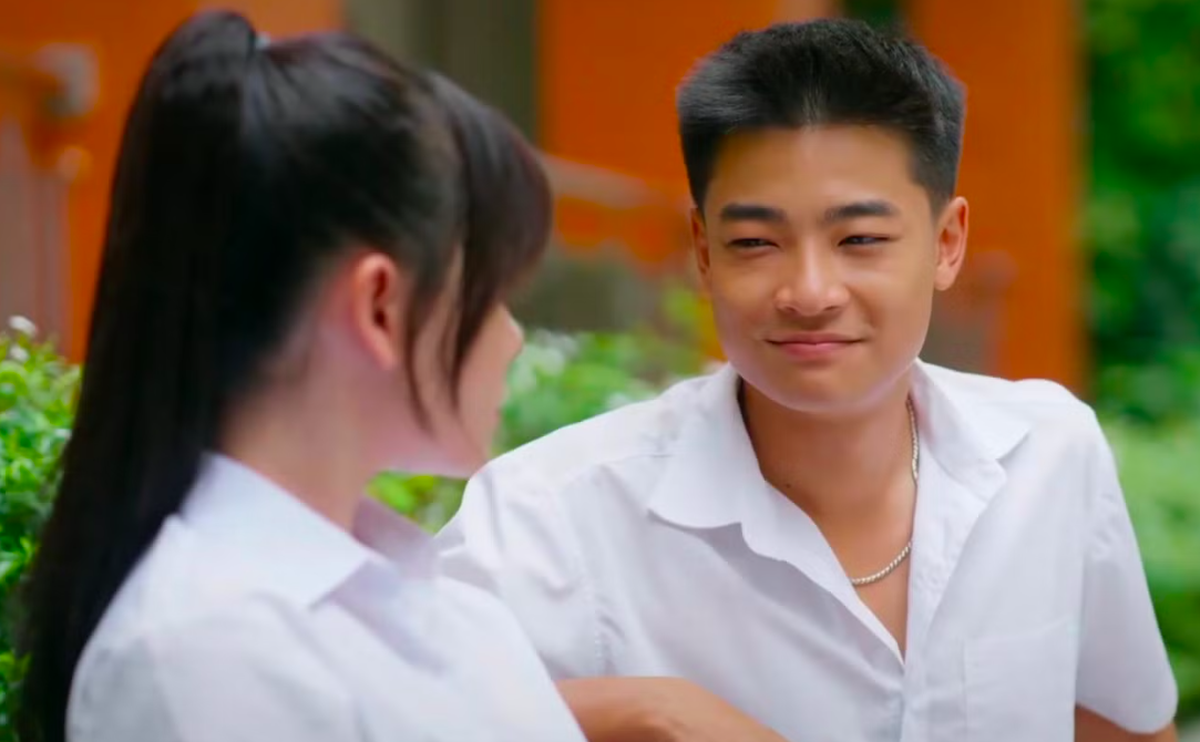 Con trai "Vua bãi rác" gây sốt phim giờ vàng, đóng học sinh cá biệt quá duyên