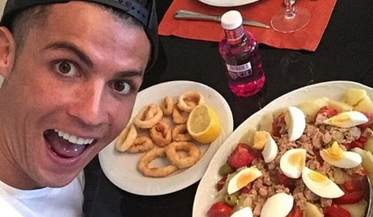Vì sao không ai muốn đến nhà Ronaldo chơi?