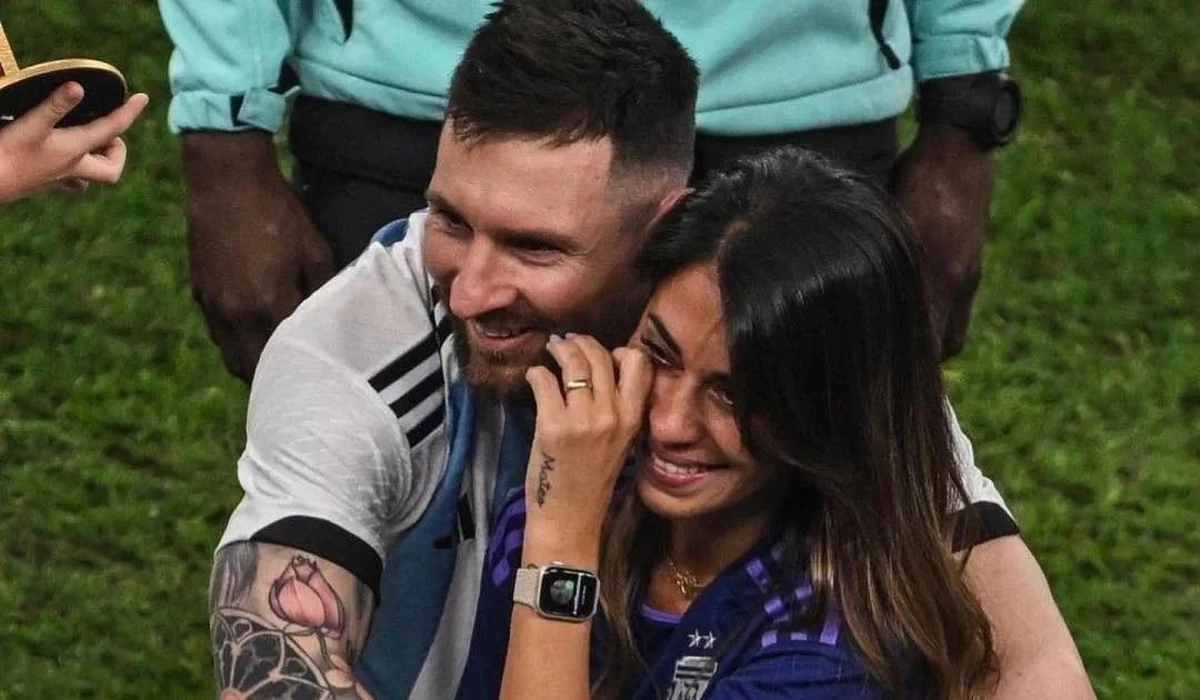 4,5 triệu lượt thích thông điệp vợ nhắn Messi