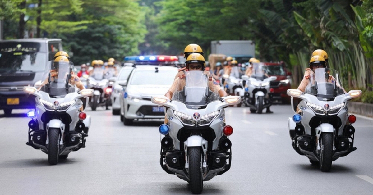 Công an Hà Nội thông báo tất cả người tham gia giao thông từ 7h30 sáng nay