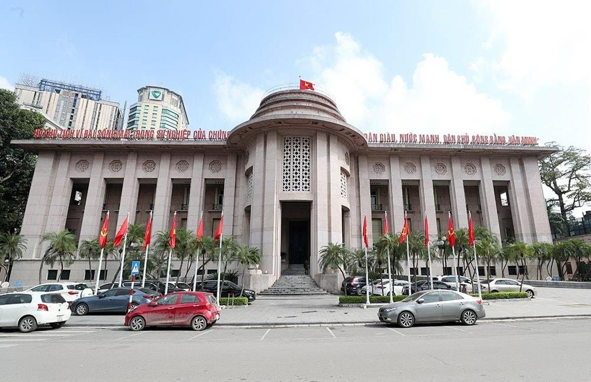 Nới LDR, mở room tín dụng, tăng trần cho vay dài hạn: Ngân hàng Nhà nước đang phát tín hiệu gì?