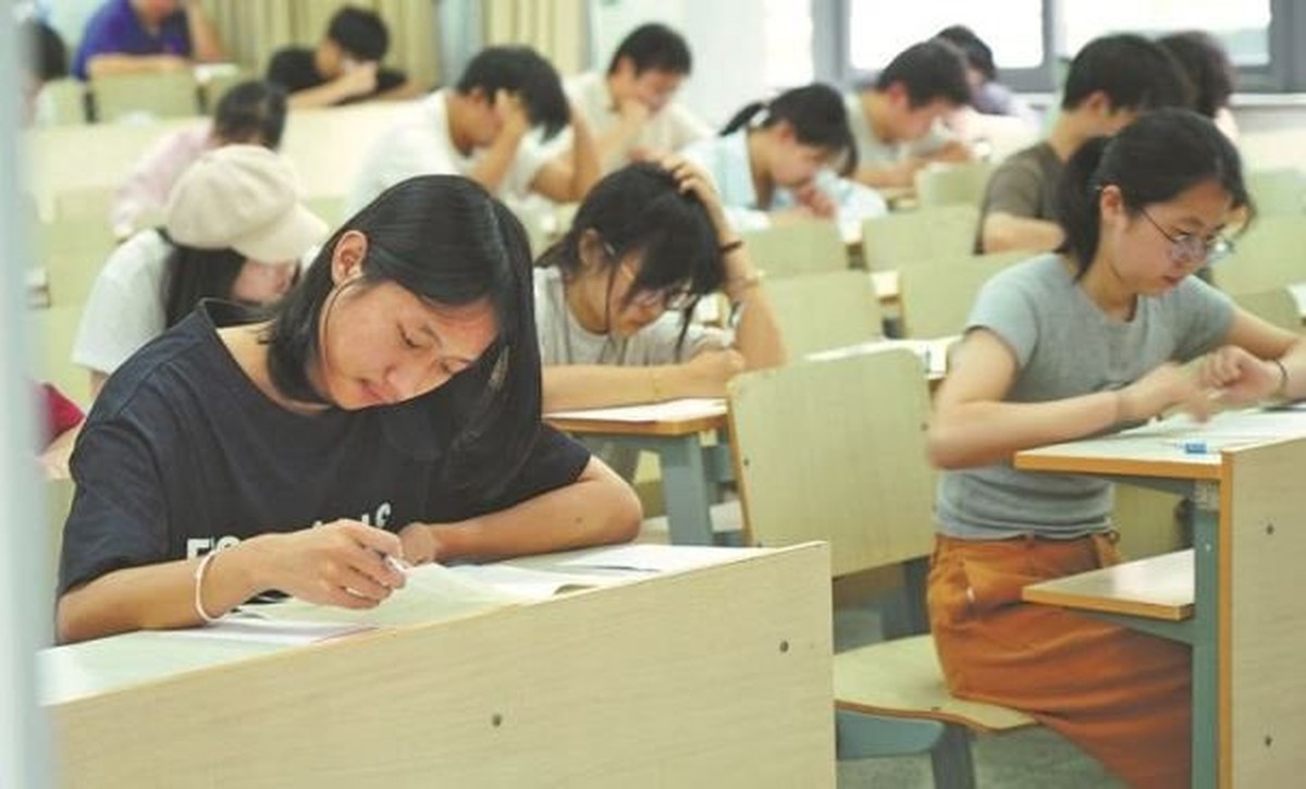 Ngành ngoại ngữ đang bị 70 trường đại học khai ...
