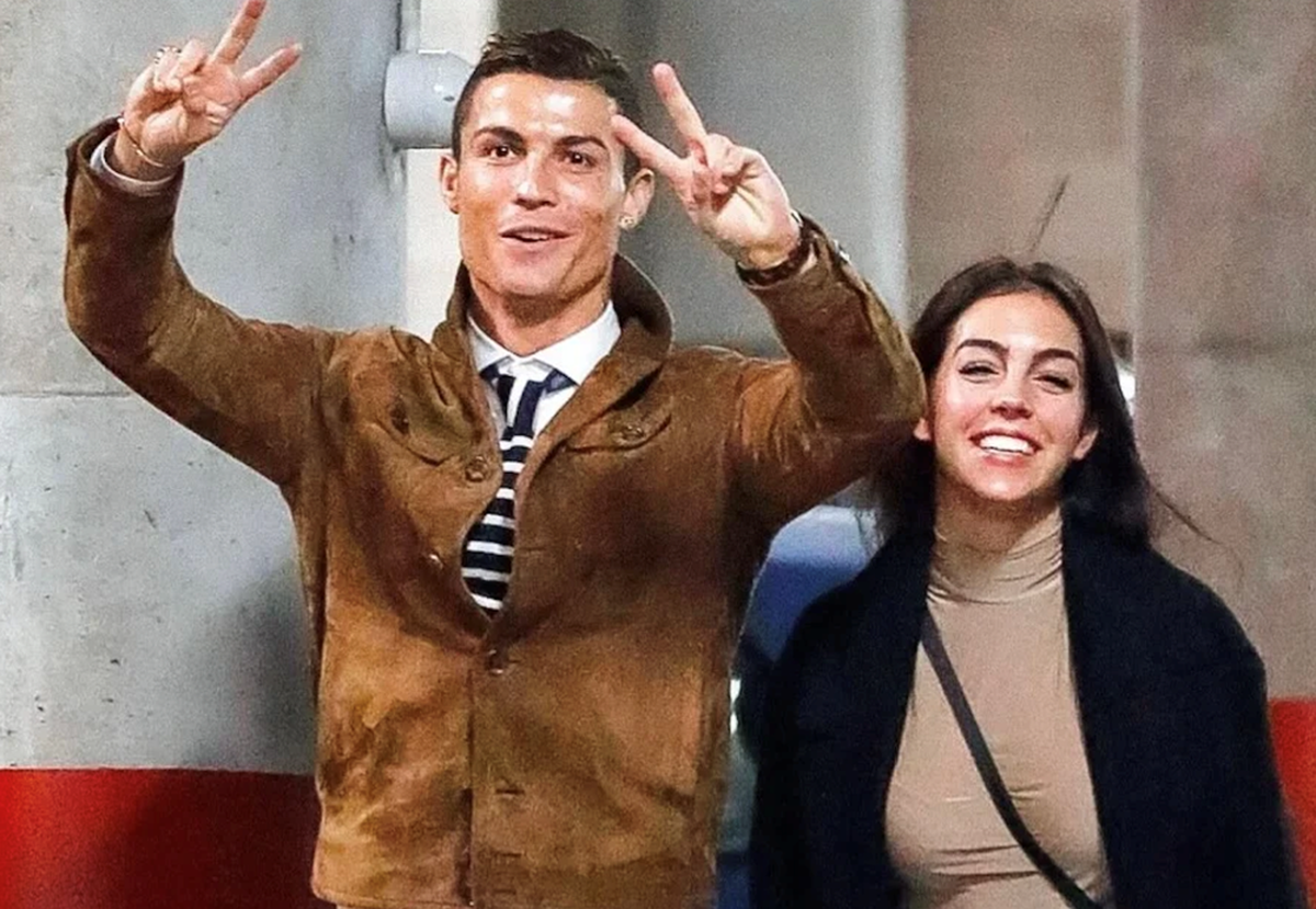 Từ nhân viên bán hàng thành vợ Ronaldo: Điều thay đổi cuộc đời không chỉ là CR7
