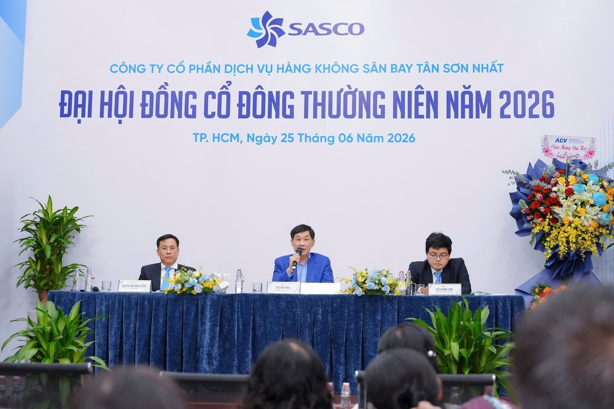 Công ty của "Vua hàng hiệu" thông qua kế hoạch chia cổ tức bằng tiền cao nhất từ trước tới nay