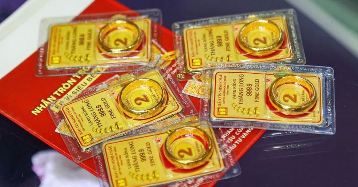 Tôi giữ vàng suốt 10 năm, nhưng đến lúc cần tiền lại không muốn bán