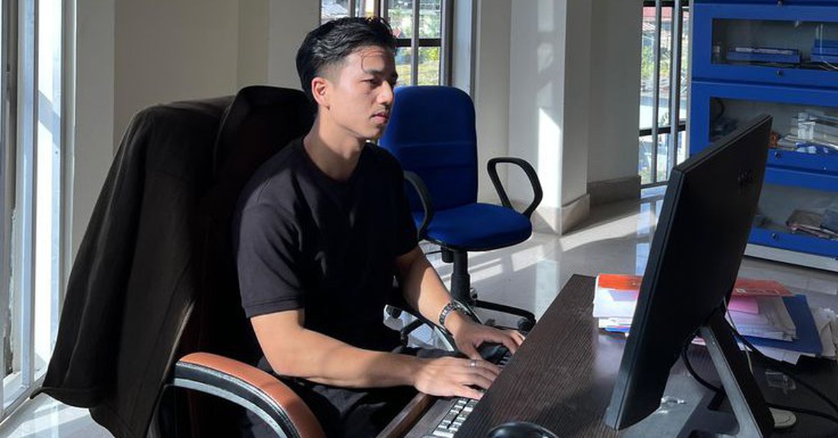 Sếp nhà người ta: Tăng ca 1 hôm cho nghỉ bù 2 ngày, cách phản hồi khi nhân viên ốm được dân mạng chấm 100 điểm
