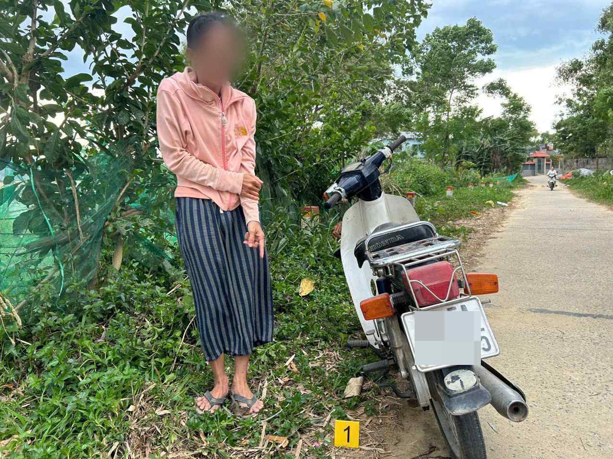 Khởi tố, cấm đi khỏi nơi cư trú với Lê Hà Thu Thảo SN 1990