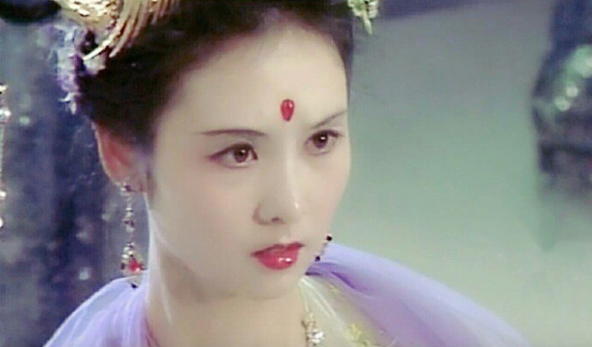 Con đường trở thành nữ tỷ phú của "Hằng Nga đẹp nhất màn ảnh"