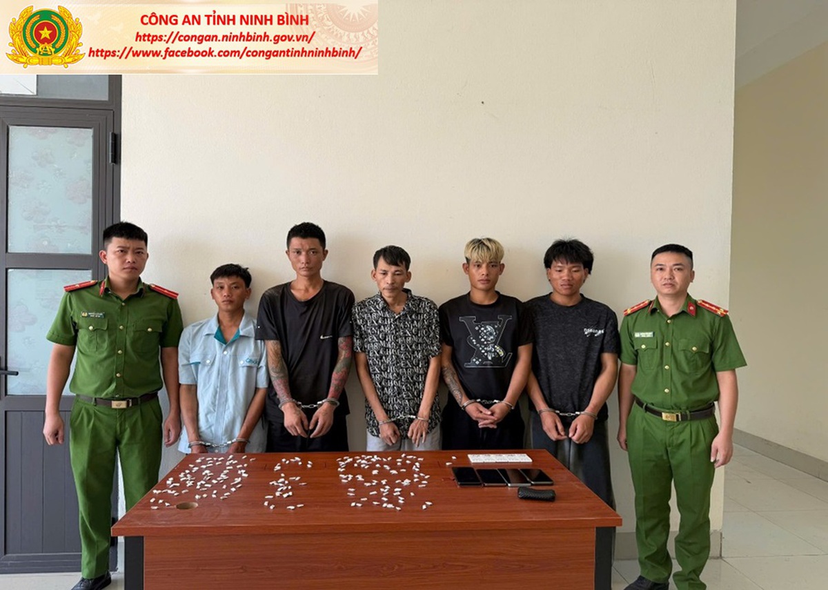 Bắt công nhân xây dựng Quàng Văn Bảo SN 1999