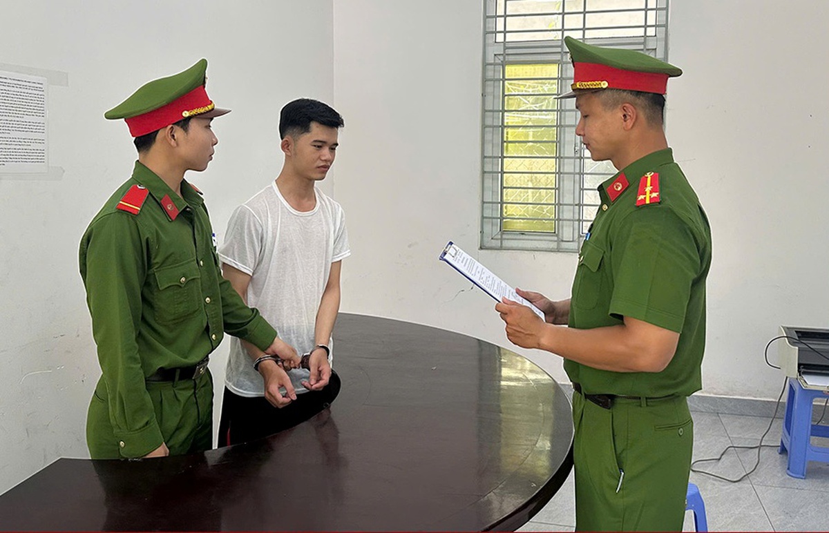 Bắt tạm giam quản lý kiêm thu ngân Đỗ Phú Tâm SN 1999