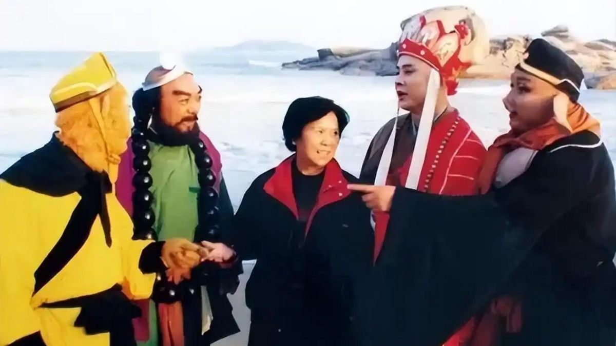 Vì sao đạo diễn Dương Khiết từng "cạch mặt" 4 diễn viên Tây du ký suốt 10 năm?