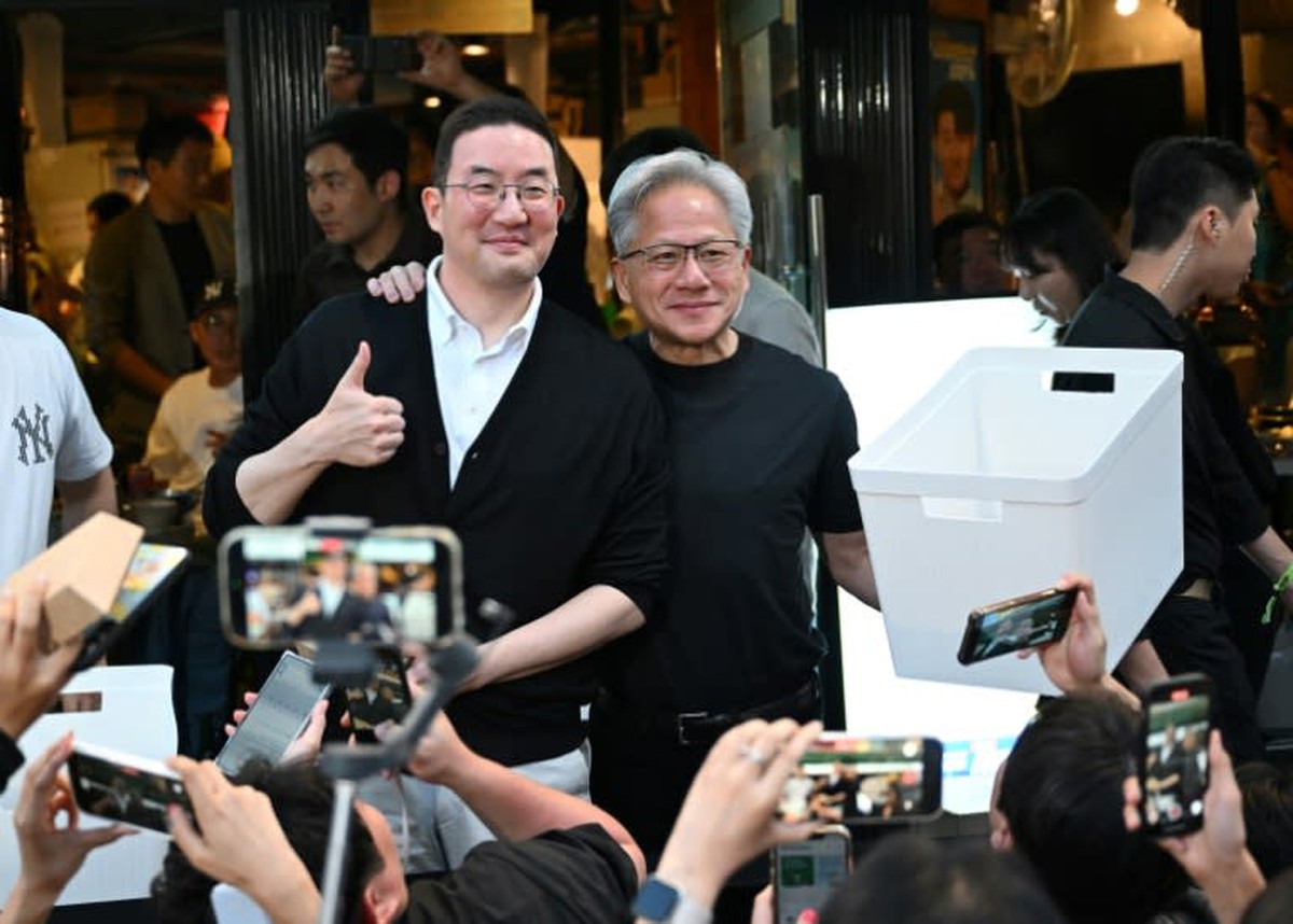 CEO Jensen Huang gặp lãnh đạo các DN có ảnh hưởng ở Hàn Quốc nhưng bàn ăn của họ được quan tâm hơn cả?