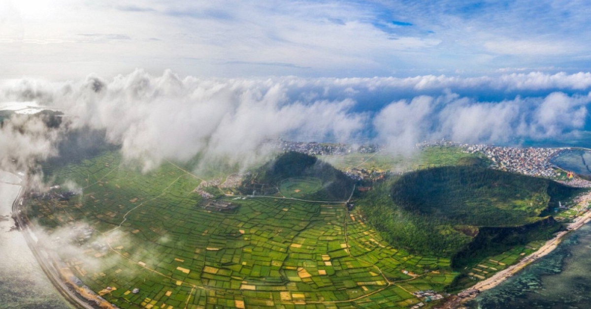 Việt Nam có một nơi sở hữu 10 ngọn núi lửa 30 triệu năm tuổi, nổi tiếng với đặc sản "quốc dân" đang gây sốt