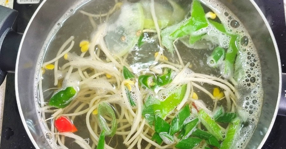 4 loại rau củ mùa hè dễ "ngậm" hóa chất nhất chợ, đặc biệt là món đầu tiên!