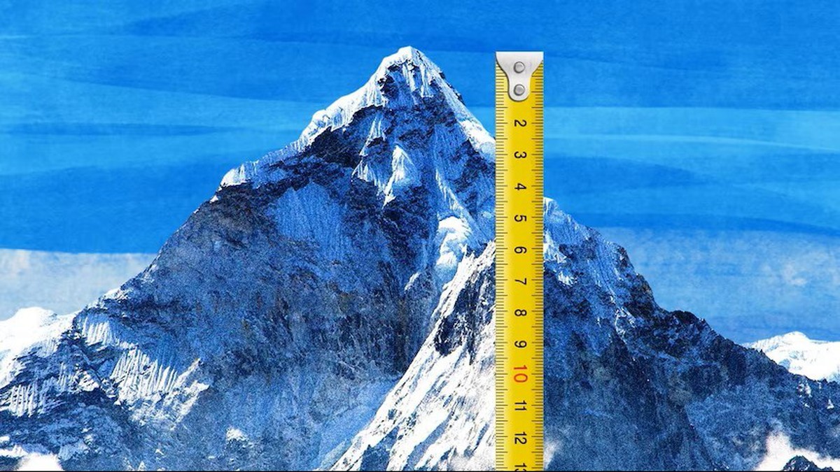 Bí ẩn chiều cao ngọn Everest và câu chuyện cộng thêm để tránh nghi ngờ