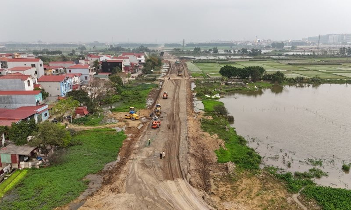 Bị thu hồi hơn 50% thửa đất để làm đường, chỉ được đề xuất bồi thường bằng tiền, người dân thắc mắc sao không được bồi thường bằng đất ở: Cơ quan chức năng nói gì?