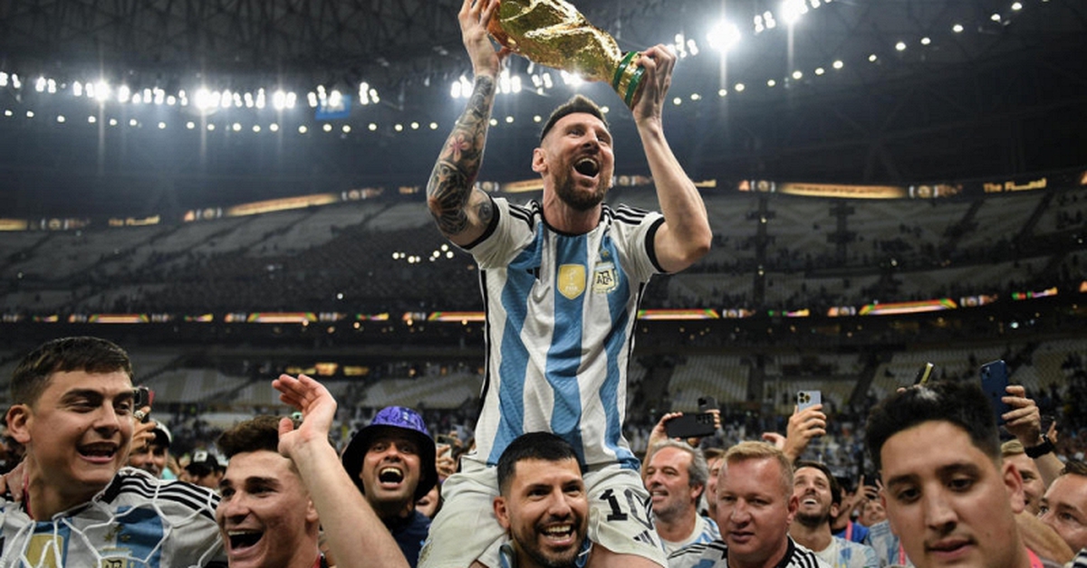 Vì sao ngày hội bóng đá lớn nhất hành tinh lại có tên là World Cup?
