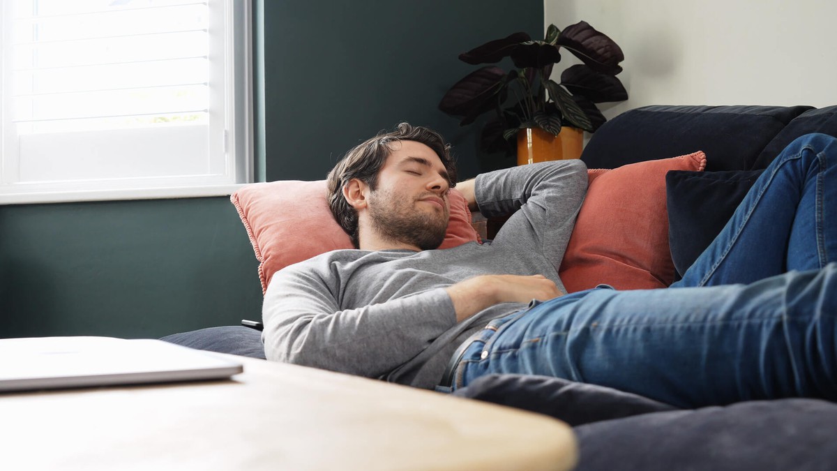 Ngủ trưa có hại nhiều hơn có lợi? Lý giải chi tiết từ Trường Y Harvard