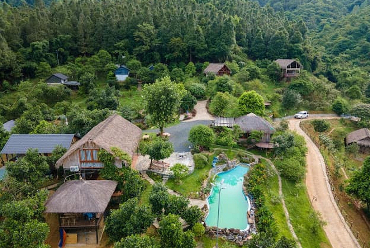 Nam NSƯT ly hôn vợ kém 18 tuổi: U60 sống bình yên trong cơ ngơi 12.000m2, tận hưởng cuộc sống điền viên "trồng rau nuôi cá"