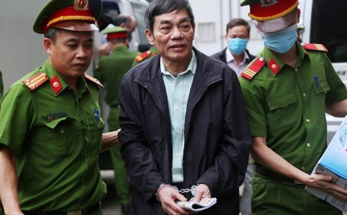 Nhóm lãnh đạo Tổng Công ty Thép Việt Nam bị cáo buộc gây thiệt hại 234 tỷ đồng cho Nhà nước