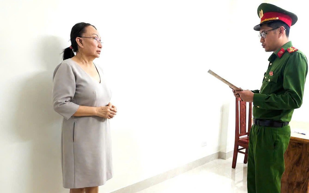 NÓNG: Khởi tố chủ tiệm vàng Kim Lý, Ngọc Tâm và Ngọc Châu Âu