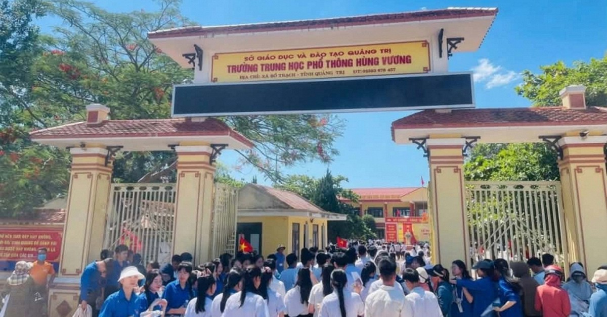 Học sinh thi thử được hơn 10 điểm/3 môn, thi tốt nghiệp 24 điểm: Hiệu trưởng nói gì?