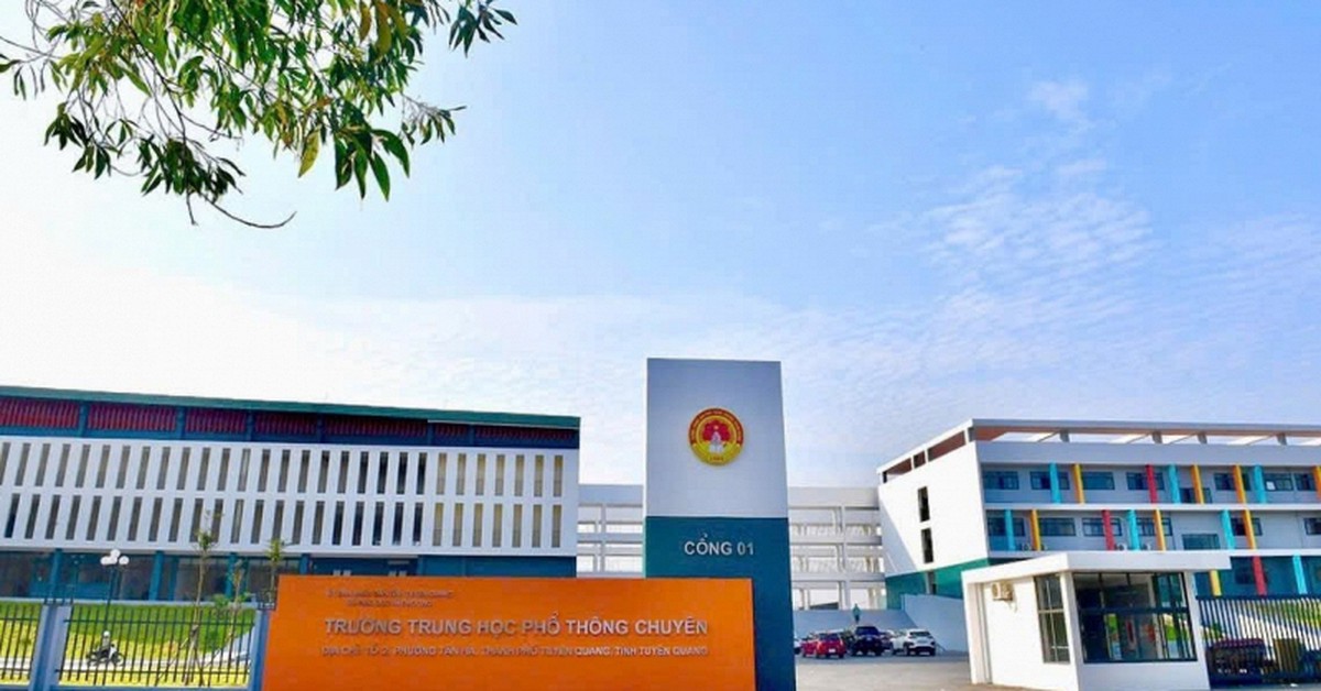 Hiệu trưởng Trường THPT Chuyên Tuyên Quang từng nói gì về 146 điểm 10 Toán trước khi bị khởi tố?