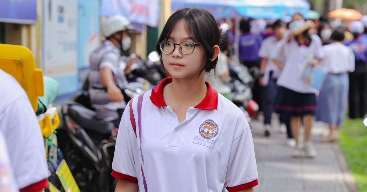 "Con nhà người ta" là ai mà ám ảnh cả một thế hệ người Việt?